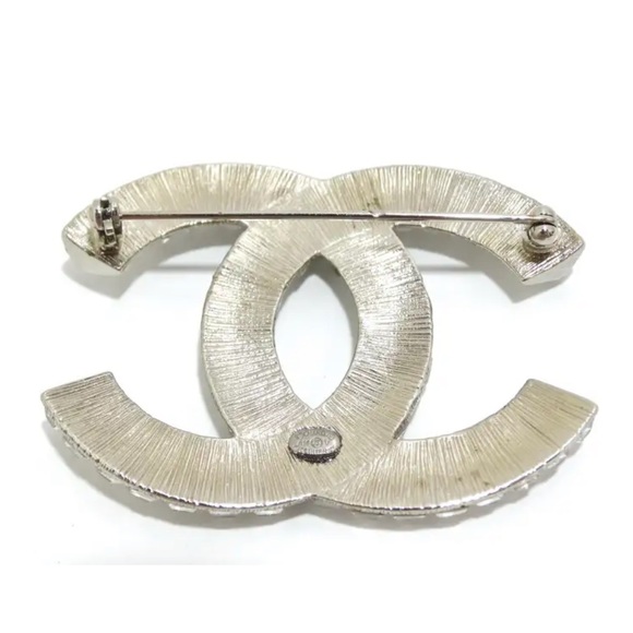 ✨ CHANEL ✨ Stunning Baguette Crystal CC Silver Brooch - Picture 7 of 9